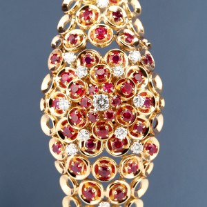 Boucheron Paris - Vintage Jewelry Watch in 18k Yellow Gold, Rubies & Diamonds, 32mm, Signed Omega Caliber, Ref. 3516
