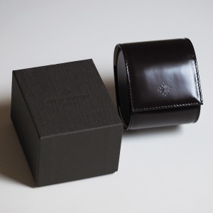 Patek Philippe - Brand New Brown Glossy Leather Watch Roll