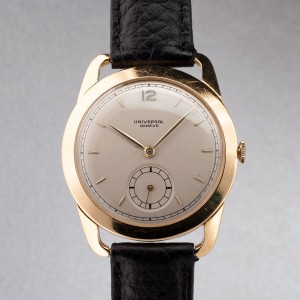 Universal Genève - Small second in 18k yellow gold Ref. 112124