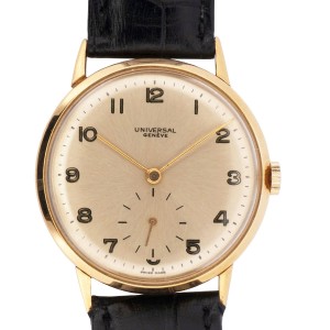 Universal Genève - Ref. 11250 with small second in 18K yellow Gold