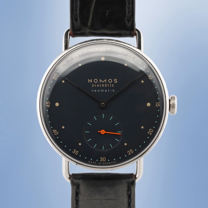 NOMOS Glashütte - Metro 1968 Neomatik Nachtblau Full Set Circa 2017 Ref. 1110