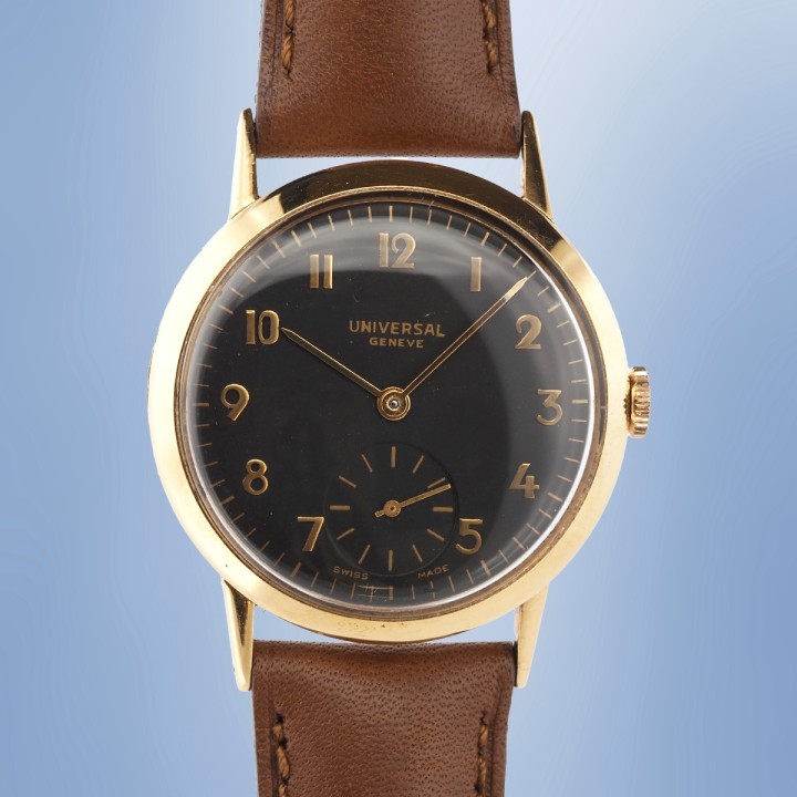 Universal Genève - 18k Yellow Gold Ref. 112130