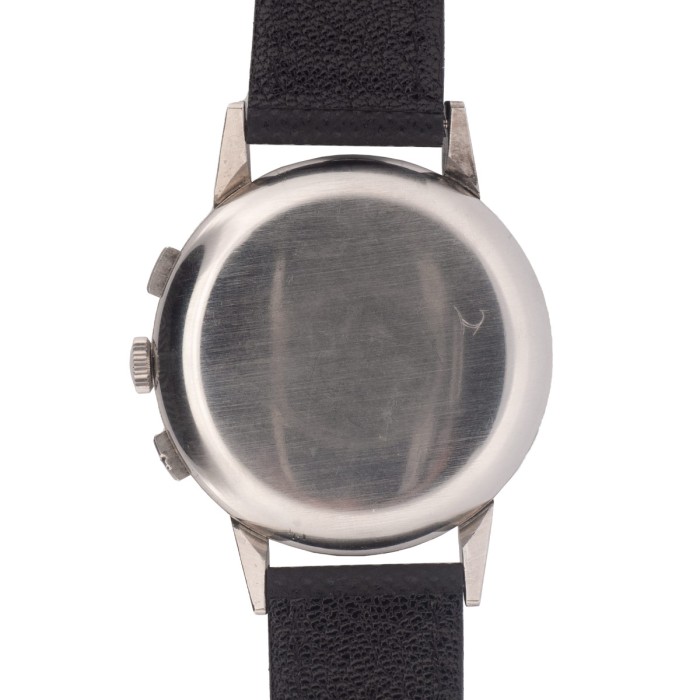 Universal Genève - Compax Oversize Ref. 22430 with extracts of archives
