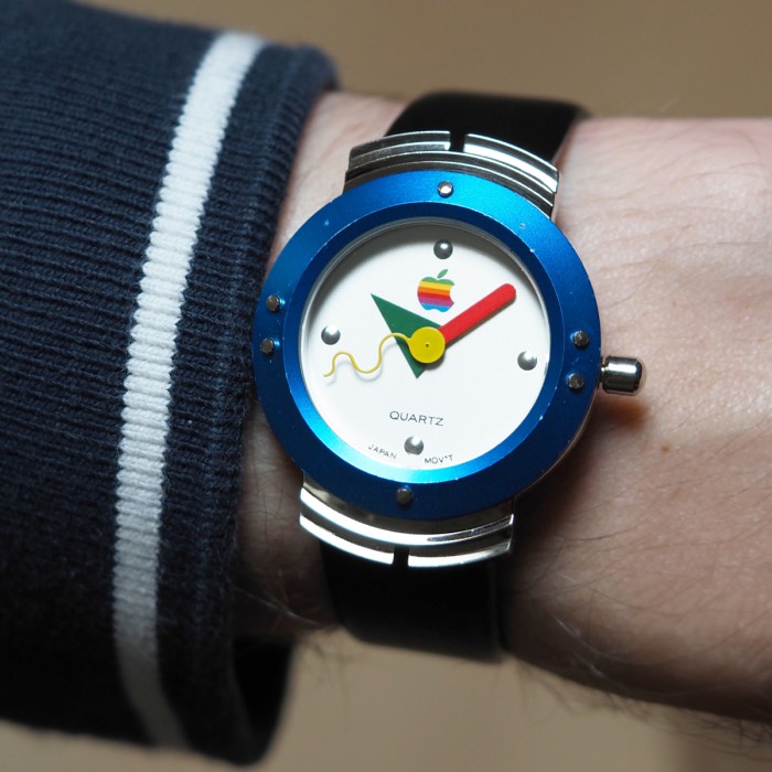 Apple - Macintosh 7.5 watch from 1995