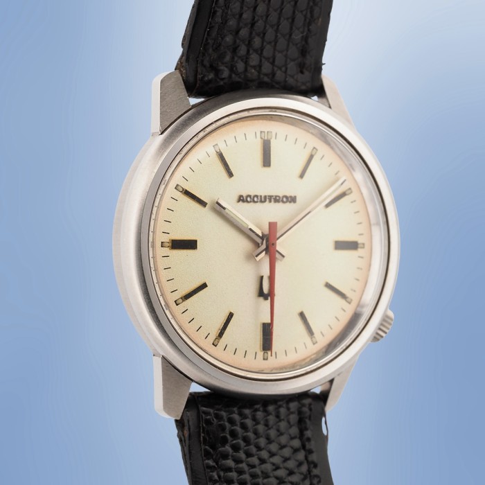 Bulova - Accutron Vintage Circa 1971 Rare ! Original Box, Bracelet and Buckle