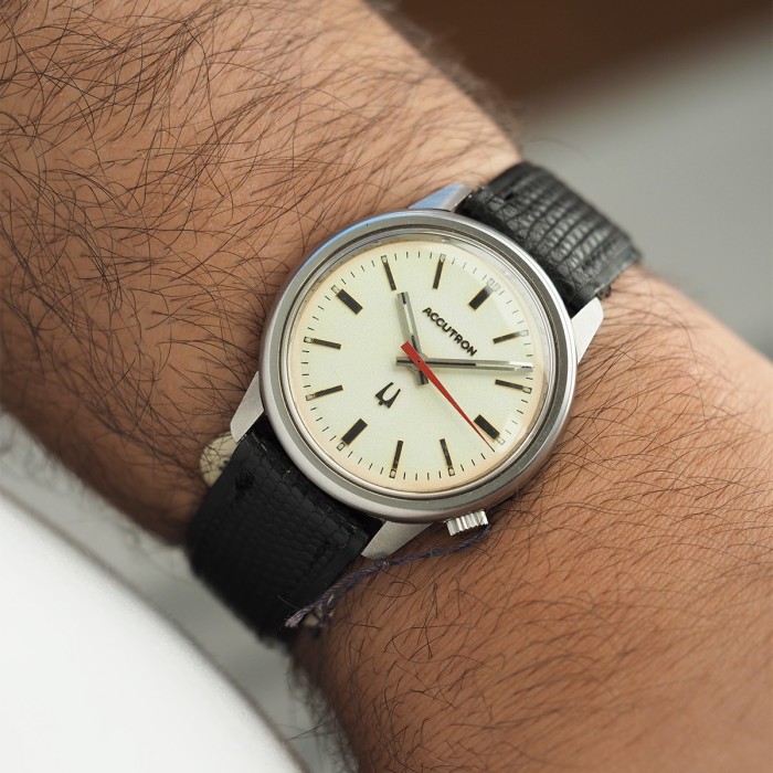 Bulova - Accutron Vintage Circa 1971 Rare ! Original Box, Bracelet and Buckle
