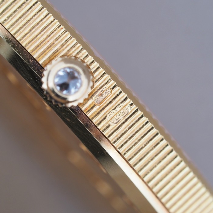 Corum - Unique "His & Hers" set with 18k Yellow Gold Necklace