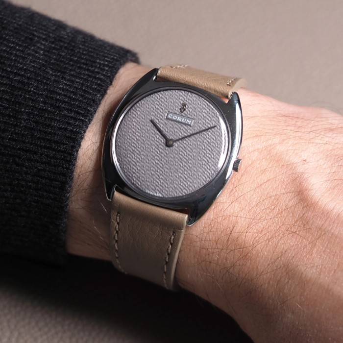 Corum - Vintage with structured dial Ref. 57 169 20