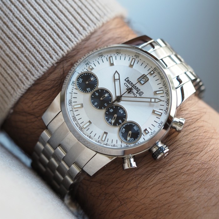 Eberhard - Chrono 4 "21-42" Automatic Chronograph 4 Counters Circa 2025 Full Set Ref. 31073.12 CA99