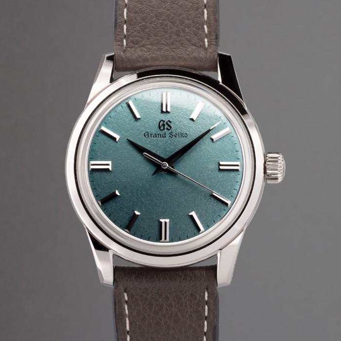 Grand Seiko - SBGW275 37mm limited edition of 140 pieces full set