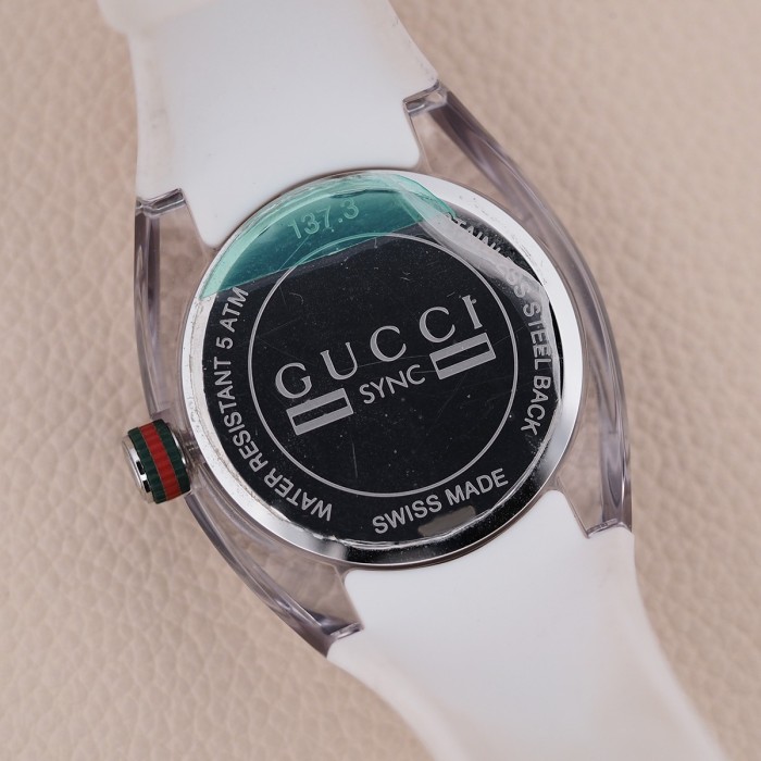 Gucci - Sync Quartz Ref. 137.3