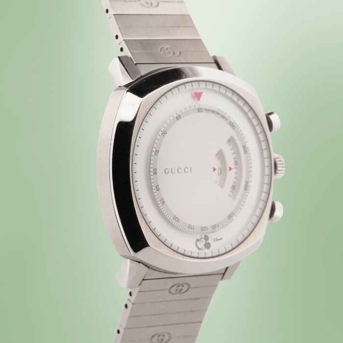 Gucci - Grip x Disney Mickey Mouse Chronograph Quartz Ref. 157.2