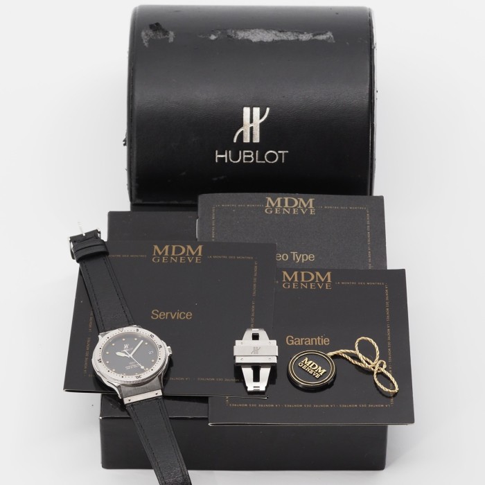 Hublot - Classic MDM Professional Vintage Original Circa 1990 Full Set Ref. 1553.1