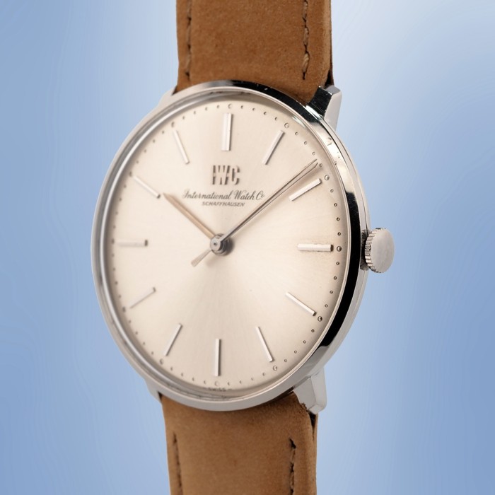 IWC - Classic Vintage Cal. 403 Circa 1975 Ref. 2401