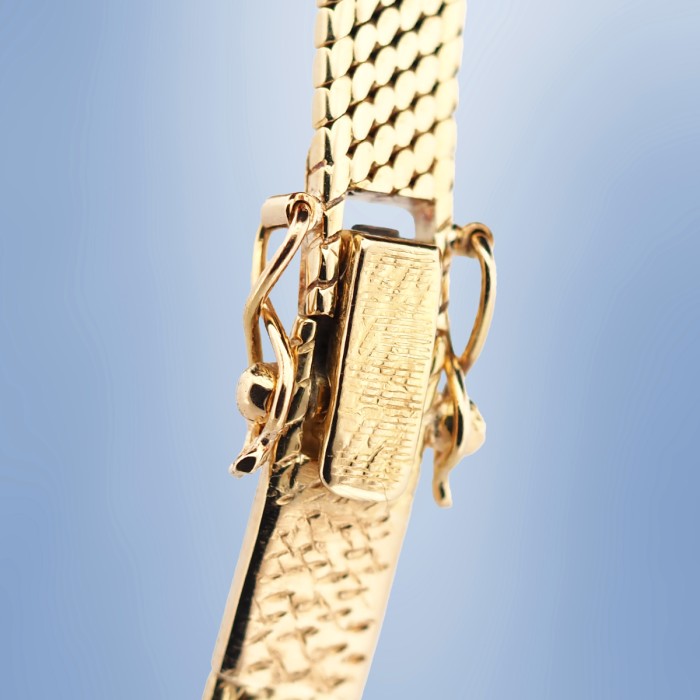 Jaeger-LeCoultre - JLC Calibre 101 jewellery watch in 18k YG and diamonds