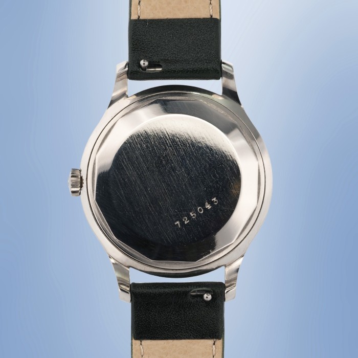 Jaeger-LeCoultre - Mystery Dial with Bumper Cal. 812 34mm from the 50s