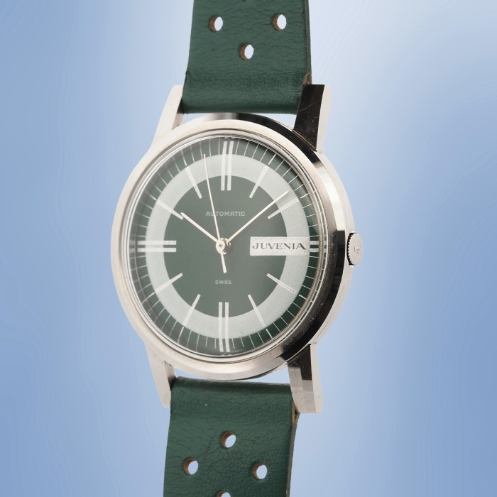 Juvenia - Vintage Racing Green Automatic Circa 1970 