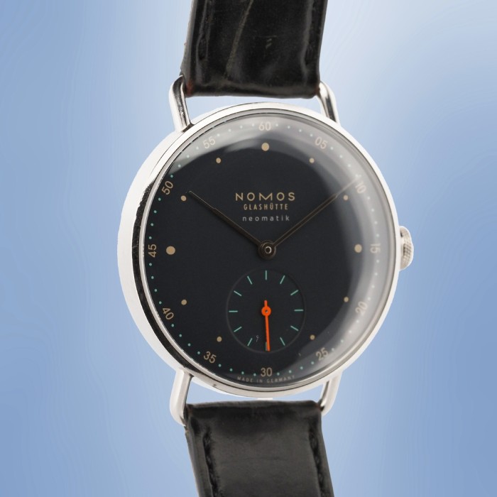 NOMOS Glashütte - Metro 1968 Neomatik Nachtblau Full Set Circa 2017 Ref. 1110