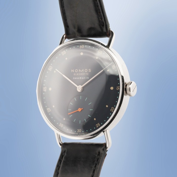 NOMOS Glashütte - Metro 1968 Neomatik Nachtblau Full Set Circa 2017 Ref. 1110