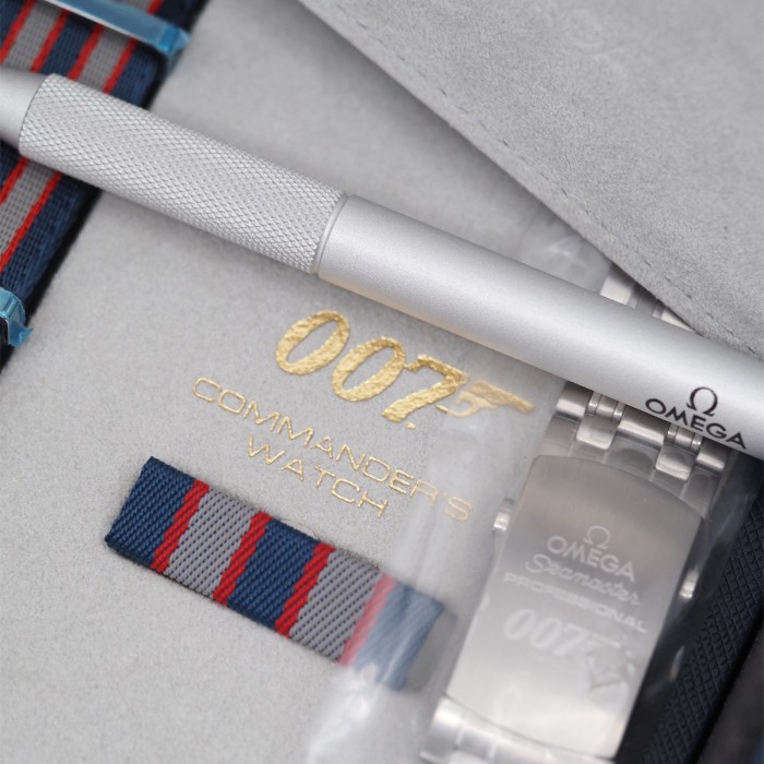 Omega - Seamaster Diver 300 M James Bond 007 Commander's Watch Full Set Circa 2017 Ref. 212.32.41.20.04.001
