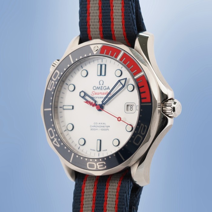 Omega - Seamaster Diver 300 M James Bond 007 Commander's Watch Full Set Circa 2017 Ref. 212.32.41.20.04.001