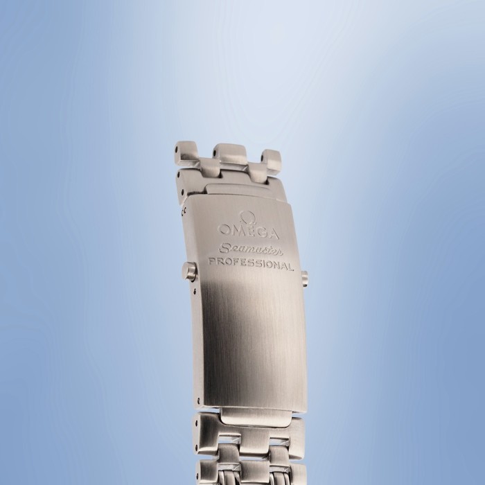 Omega - Seamaster Professional Diver 300M Mid-Size Quartz Circa 1995 Ref. 2561.80