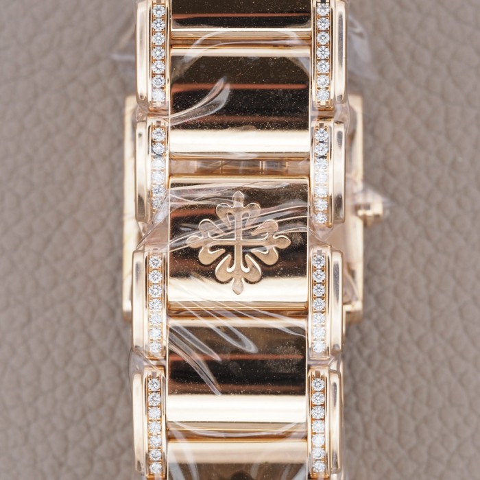 Patek Philippe - Twenty~4 18k Rose Gold with Diamonds on the Links Ref. 4910/11R-010