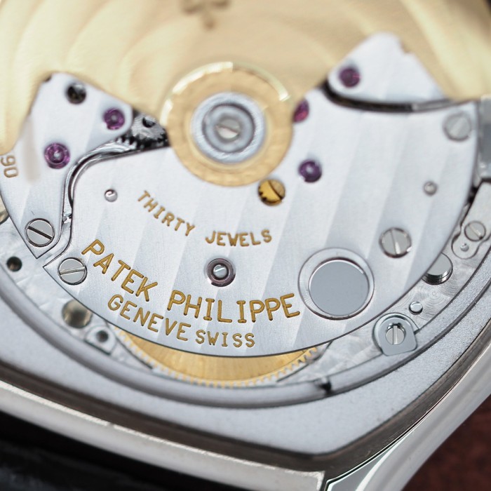 Patek Philippe - Gondolo Tonneau White Gold Cal. 315 SC Circa 1996 Complete Set Ref. 5030