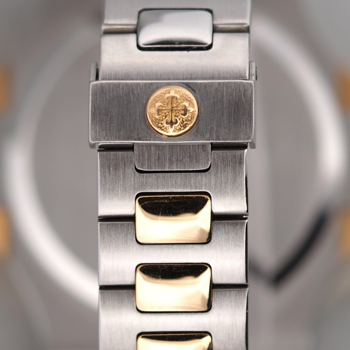 Patek Philippe - Nautilus Jumbo Ref. 3700/11 Two Tone from 1984 with extract of archives