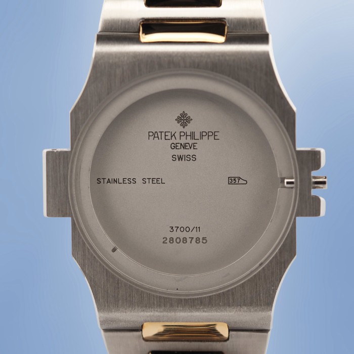 Patek Philippe - Nautilus Jumbo Ref. 3700/11 Two Tone from 1984 with extract of archives