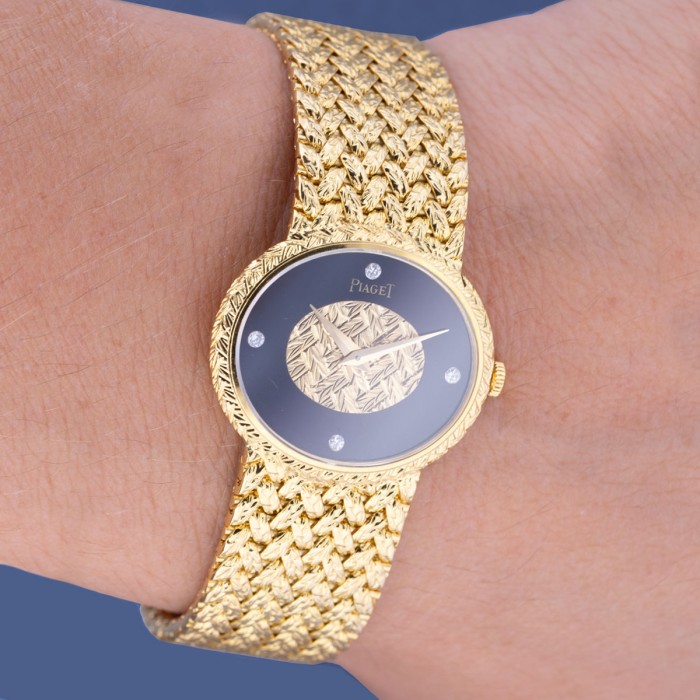 Piaget - Vintage Or 18ct Ref.9802 D2