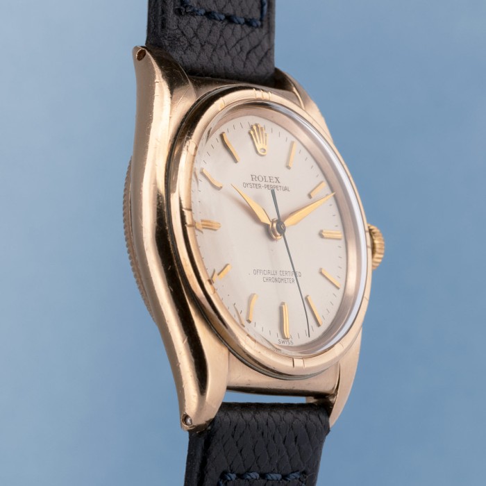 Rolex - Bubble back Ref. 5015 or 9k gold