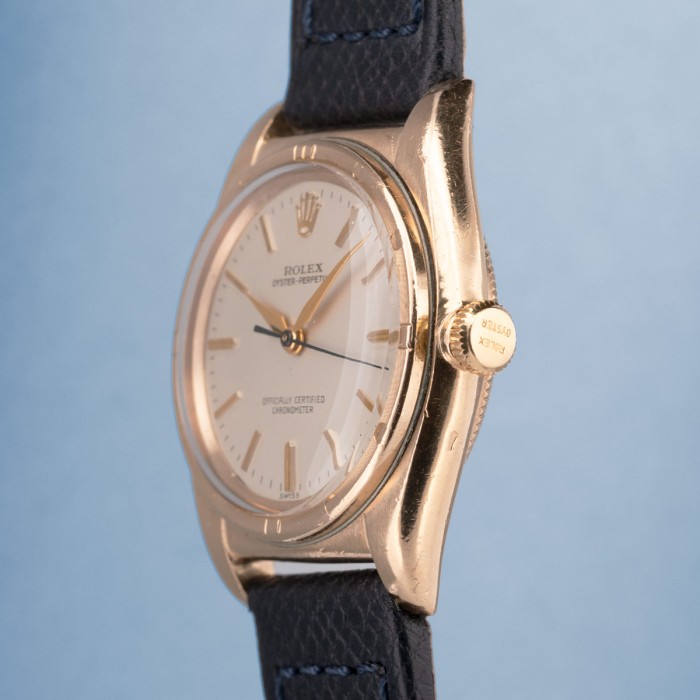 Rolex - Bubble back Ref. 5015 or 9k gold