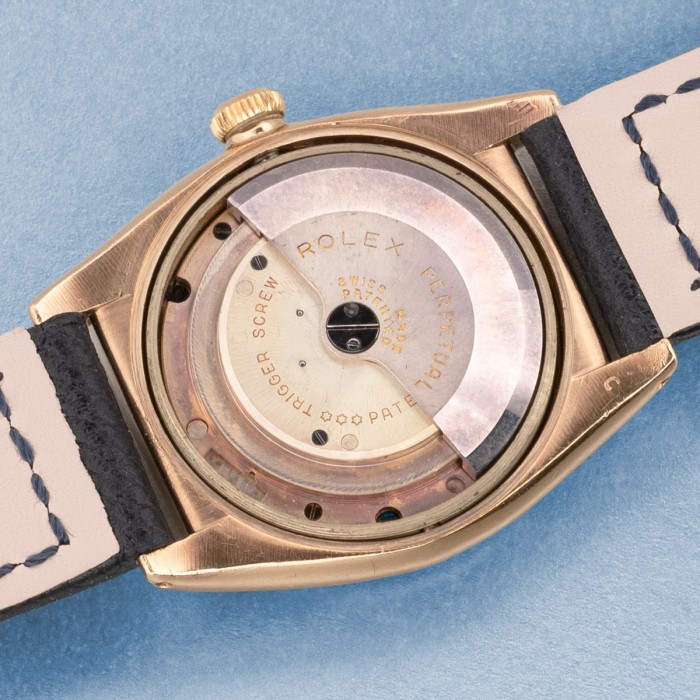 Rolex - Bubble back Ref. 5015 or 9k gold