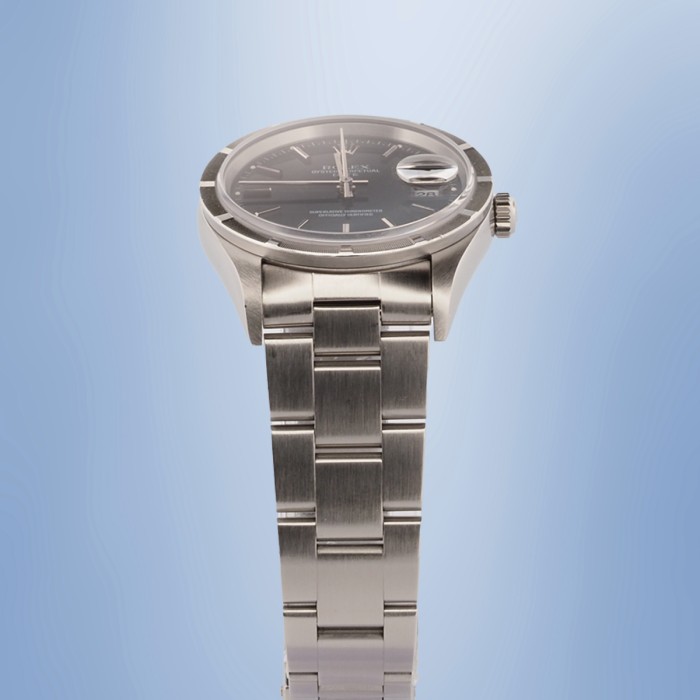 Rolex - Oyster Perpetual Date T Swiss T Ref.15210