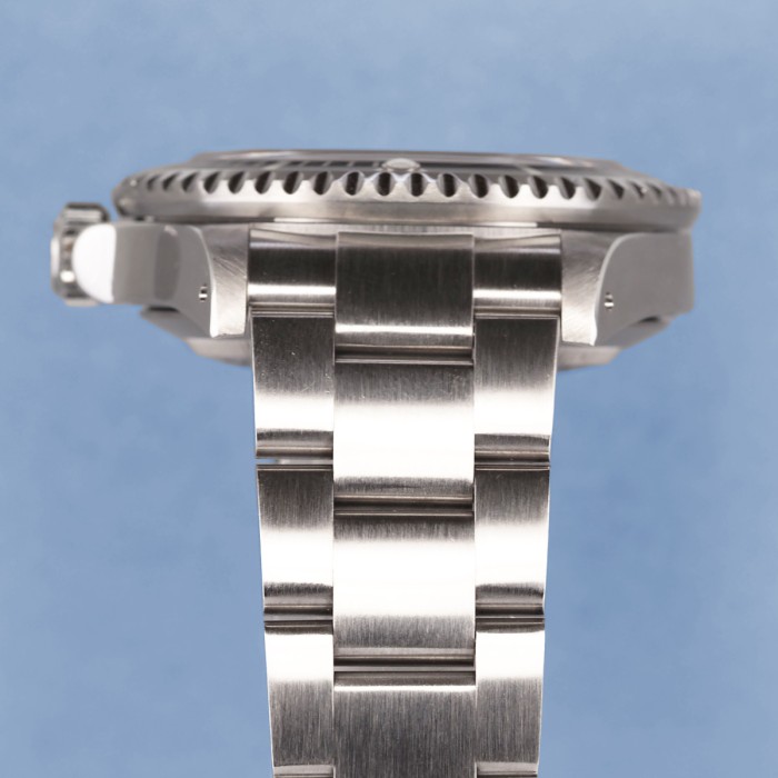 Rolex - Sea-Dweller Ref. 16600 Full Set from 1999