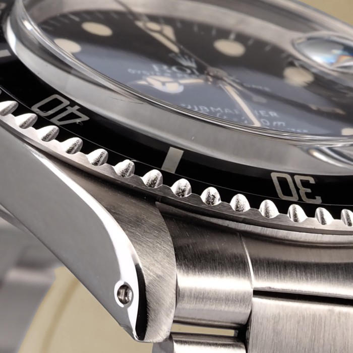 Rolex - Submariner Réf. 1680/0 from 1979 with box and service warranty