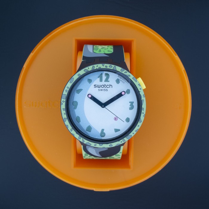 Swatch - Box of 8 Dragon Ball Z watches in Limited Edition
