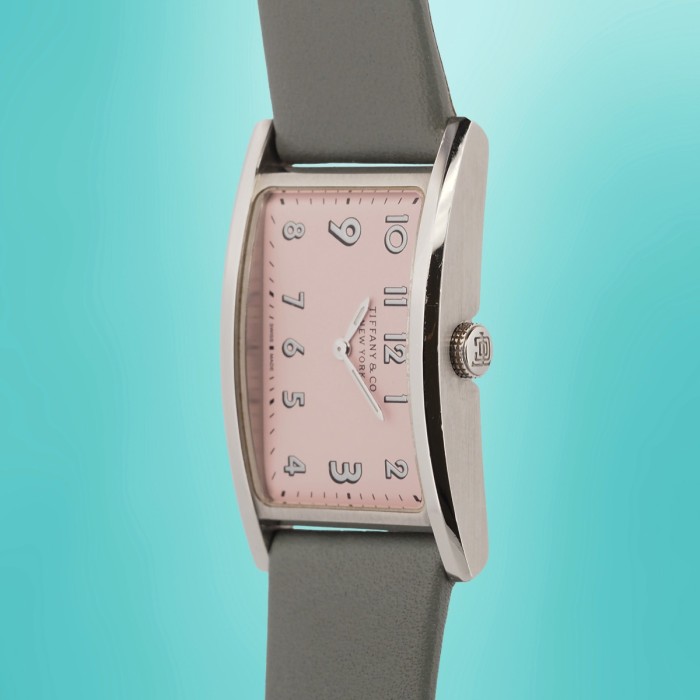 Tiffany & Co - East West Pink Quartz Circa 2020 Ref. 37093335 / 1N1560690