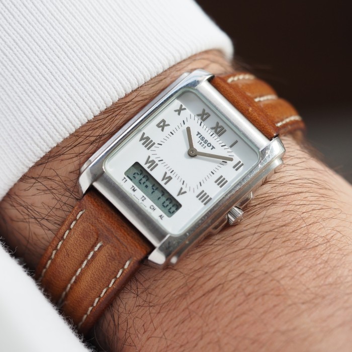 Tissot - Two Timer Vintage Quartz