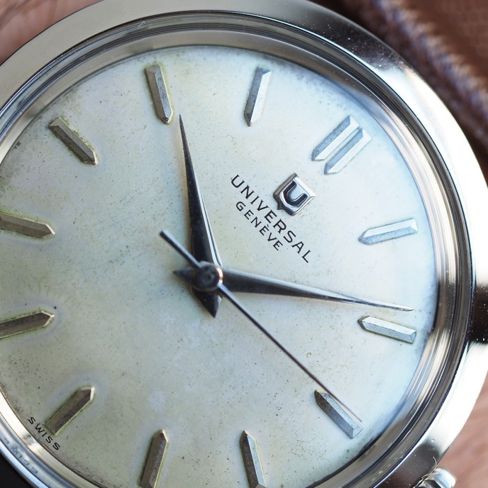 Universal Genève - Vintage Classic Circa 1953 Ref. 206513-1