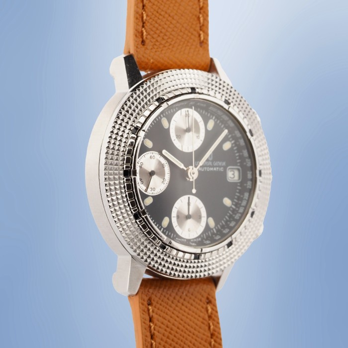 Universal Genève - Tri Compax Chronograph Automatic Circa 1990 Ref. 104.42.980