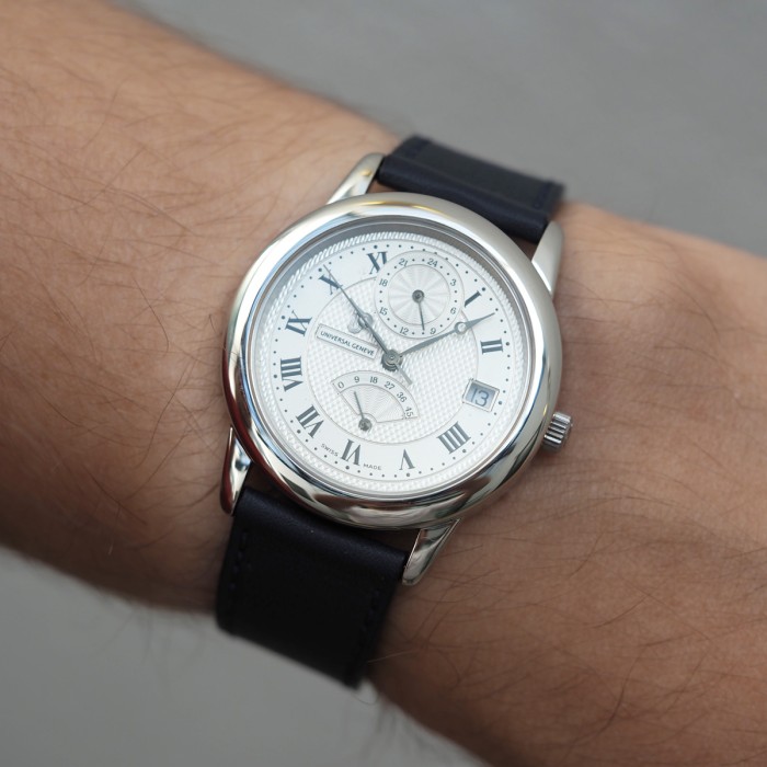 Universal Genève - Classic Power Reserve Indicator Circa 2000 Ref. 870.370