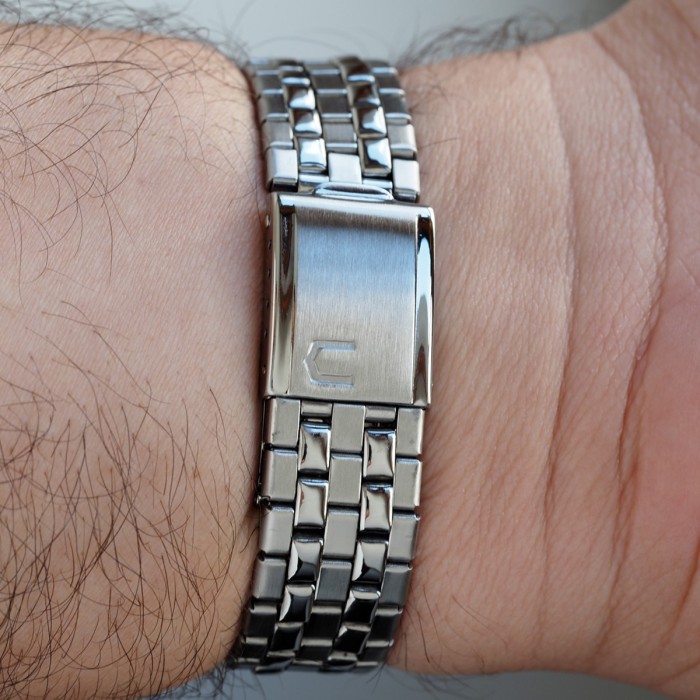 Universal Genève - Polerouter Date Automatic Microtor Vintage Gay Frères Bracelet Circa 1960 Ref. 204610-7