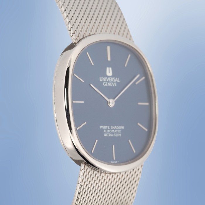Universal Genève - White Shadow Ultra Slim Blue Ellipse 31x34mm Circa 1960 Ref. 866104
