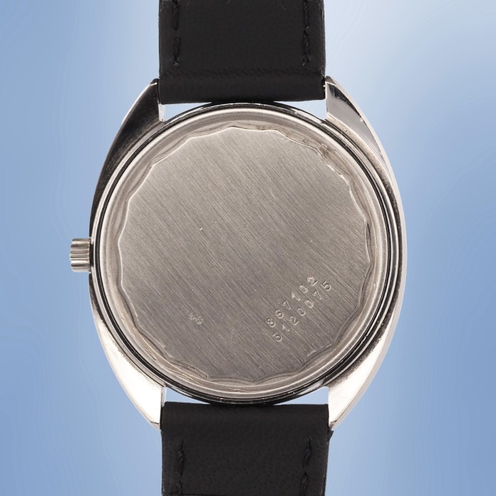 Universal Genève - White Shadow Ultra Slim Date Cal. 1-67 Ref. 867101