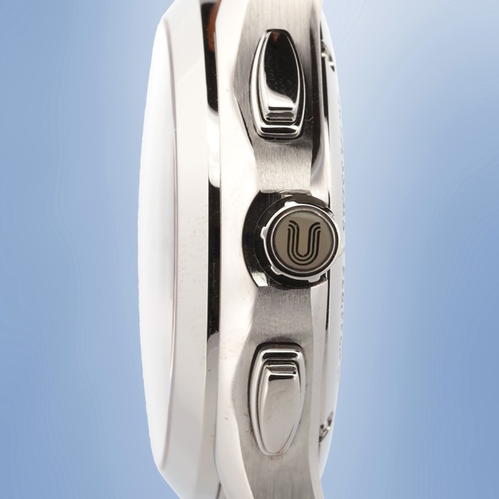 Universal Genève - Okeanos chronograph white dial Ref. 871.128