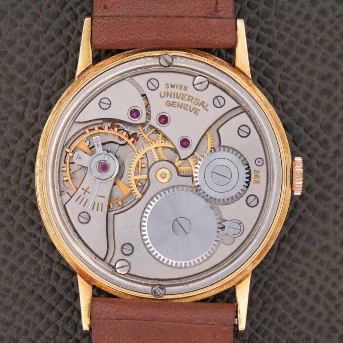 Universal Genève - 18k Yellow Gold Ref. 112130
