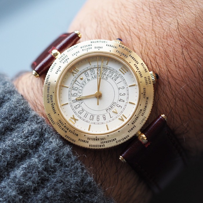Van Cleef & Arpels - Traveler World Time Alarm Limited Edition: N.78 18k Yellow Gold Circa 1990 Cal. JLC 911 Ref. 44833