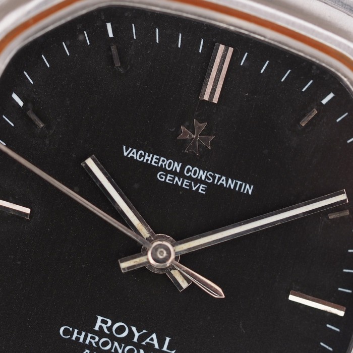 Vacheron Constantin - Vintage Chronomètre Royal from 1976 with Extract from the Archives Ref. 2215 42001/512